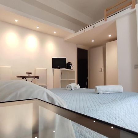 Living Cagliari Marina Bed & Breakfast Exterior photo