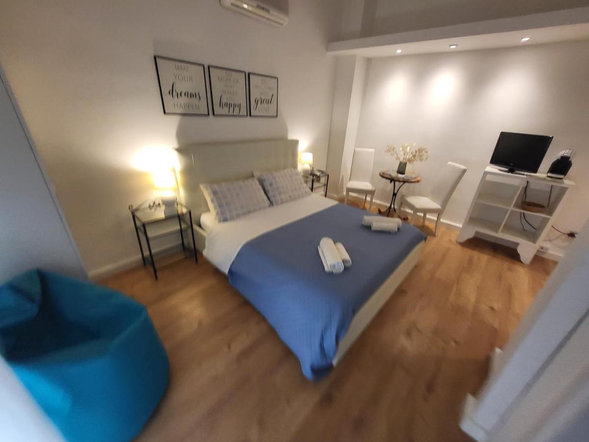 Living Cagliari Marina Bed & Breakfast Exterior photo