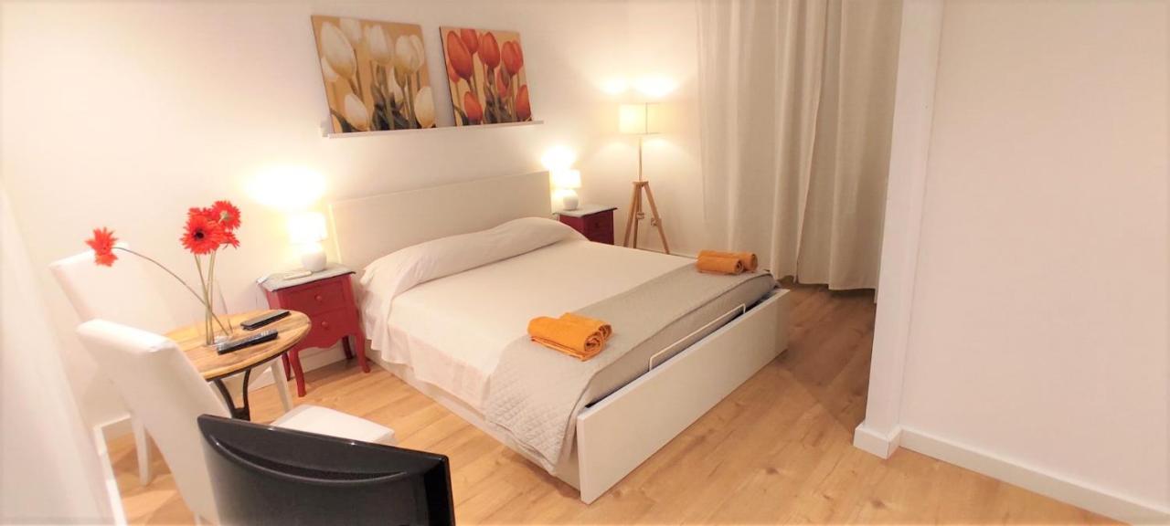 Living Cagliari Marina Bed & Breakfast Exterior photo