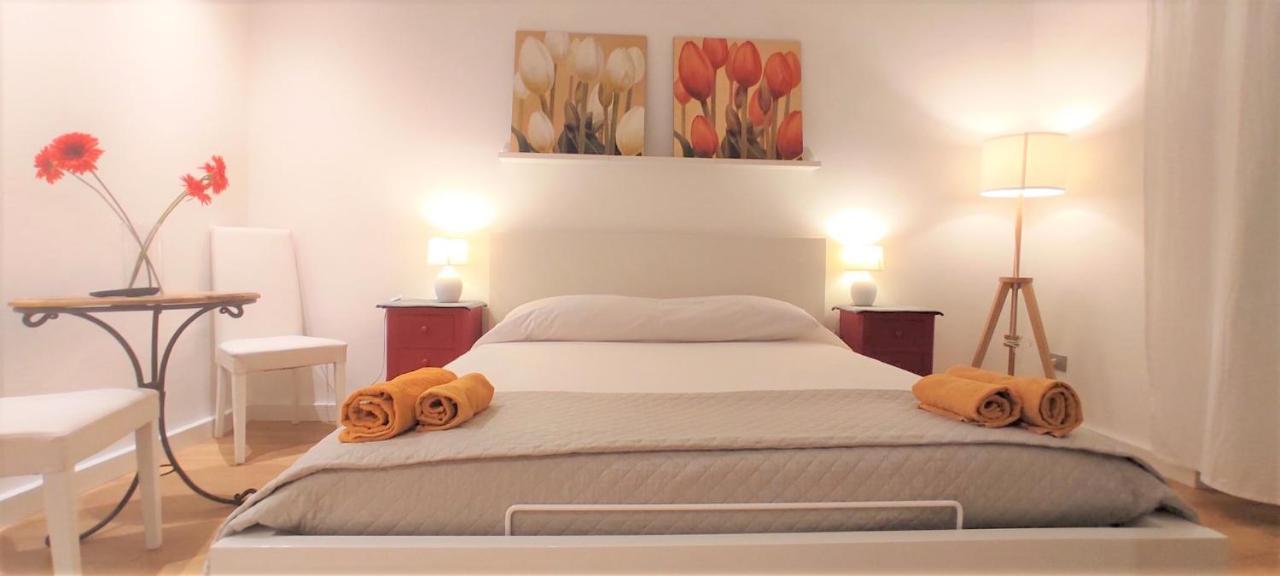 Living Cagliari Marina Bed & Breakfast Exterior photo